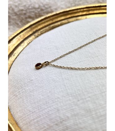 Pendentif serti Grenat Plaqué Or ras le cou