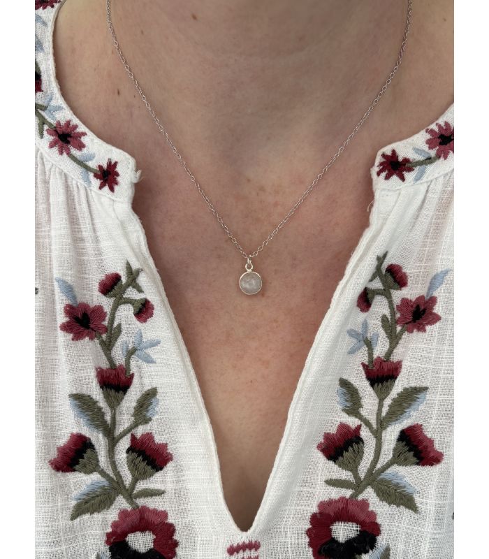 Pendentif en Pierre de lune sertie rond Argent rhodié
