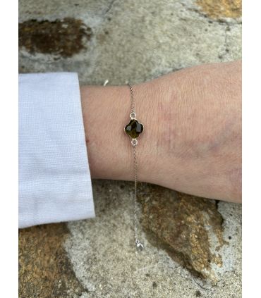 Bracelet en Oeil de tigre serti trèfle Argent rhodié