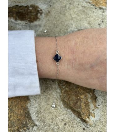Bracelet en Sodalite sertie trèfle Argent rhodié