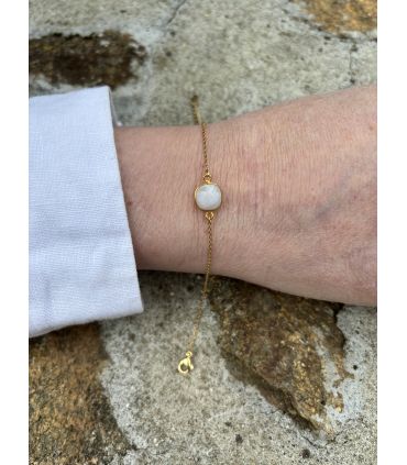 Bracelet en Pierre de Lune sertie plaqué or