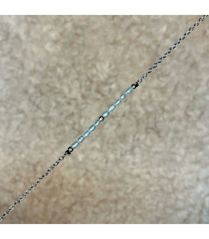 Bracelet en perles d'eau douce trait plaqué argent rhodié